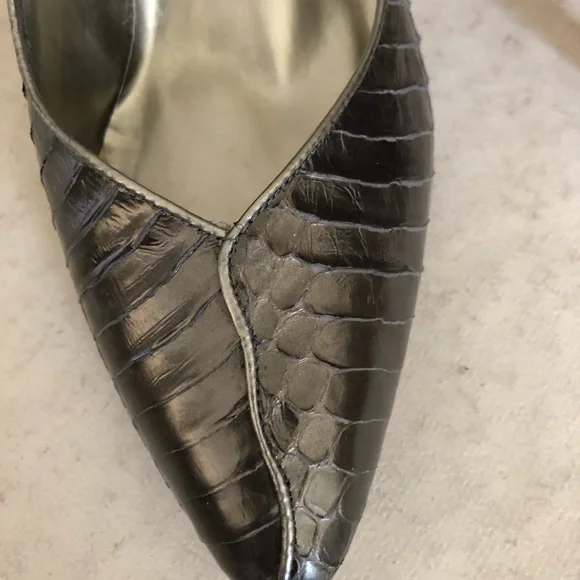 Maserati Vintage Bronze Snakeskin Pumps. Heels 3.5 Size 8.5.. Pointed Toe. - Picture 4 of 9